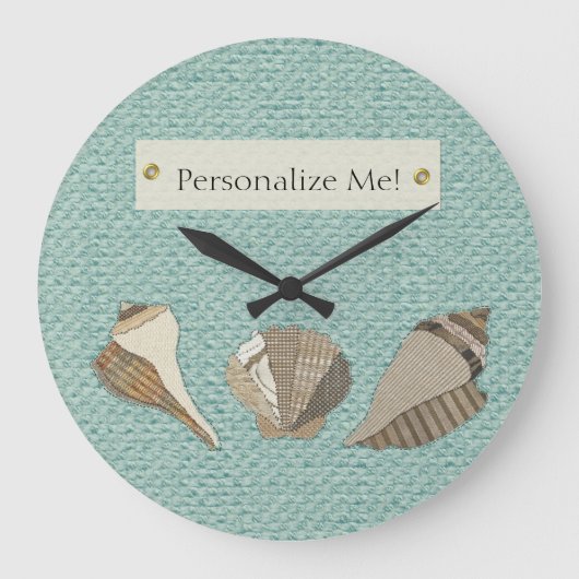 Faux Canvas Fabric Personalized Seashell Applique ラージ壁時計 (正面)