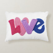 Faux Crochet Love Accent Pillow アクセントクッション (正面)
