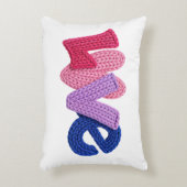 Faux Crochet Love Accent Pillow アクセントクッション (正面(垂直))