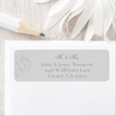 Faux Embossed Roses Ivory Classic Wedding Response ラベル (インサイチュ)