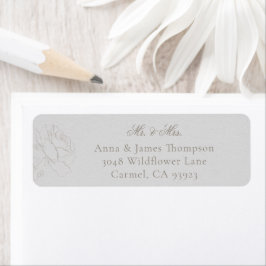 Faux Embossed Roses Ivory Classic Wedding Response ラベル