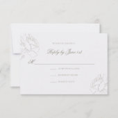 Faux Embossed Roses Pearl Classic Wedding 出欠カード (正面)