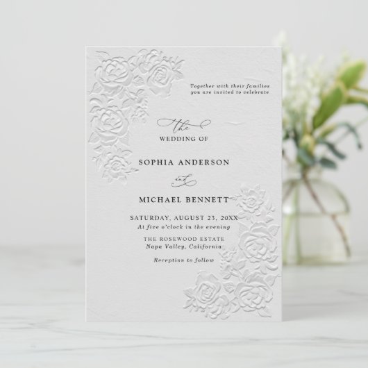 Faux Embossed White Roses Wedding Invitation 招待状 (スタンド正面)