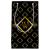 FAUX Gold Geometric Pattern with Monogram on BLACK スモールペーパーバッグ (正面)
