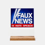 Faux News アクリルサイン (正面)