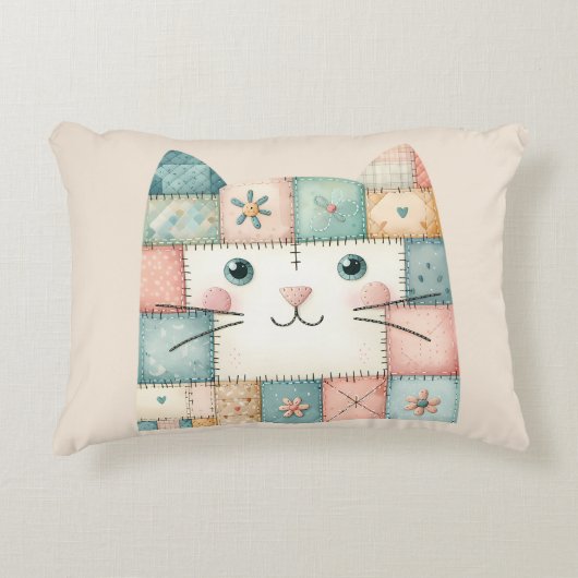 Faux Patchwork Pastel Cottage Kitty Face アクセントクッション (正面)