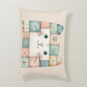 Faux Patchwork Pastel Cottage Kitty Face アクセントクッション (裏面(縦))