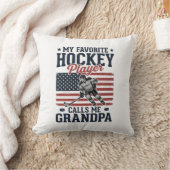 Favorite Hockey Player Calls Me Grandpa Vintage Sh クッション (ブランケット)