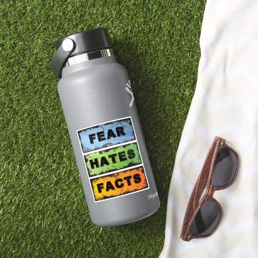 Fear Hates Facts | 12 Step Recovery Slogan シール (HydroFlaskインサイチュ)