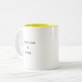 Fearless & Free Typography Modern Two-Tone Mug ツートーンマグカップ (正面左)