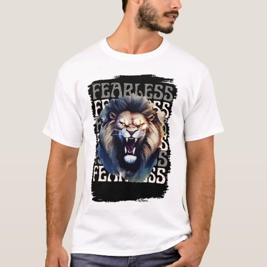 Fearless Roar – Bold Lion Graphic Design Tシャツ (正面)