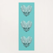 Feather heart in soft green ヨガマット (裏面)