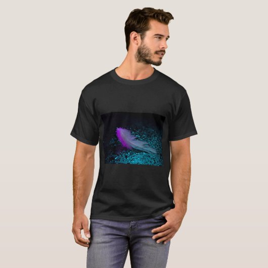 Feather Touch: Wet Nature Art Tee Tシャツ (正面フル)