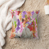 Feathers and Blooms: Rooster Among the Hollyhocks クッション (ブランケット)