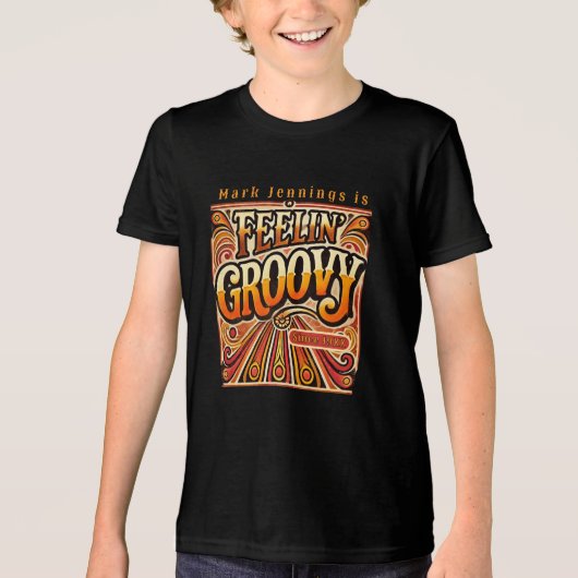 Feelin Groovyキッズパーソナライズされたレトロ70sヴィンテージ トライブレンドTシャツ (正面)