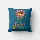 Feelin’ Groovy Retro Flower 16" x 16" Throw Pillow クッション (正面)