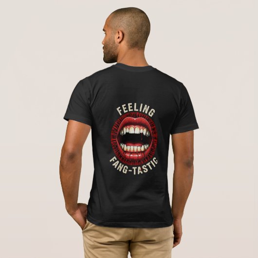 Feeling Fang-tastic Vampire Fangs Horror Pun Tシャツ (裏面フル)