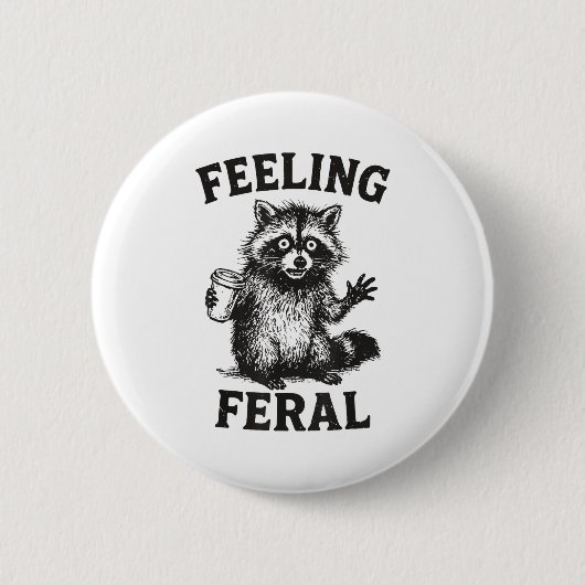 Feeling Feral Raccoon Drink Coffee Funny Trash Pan 缶バッジ (正面)