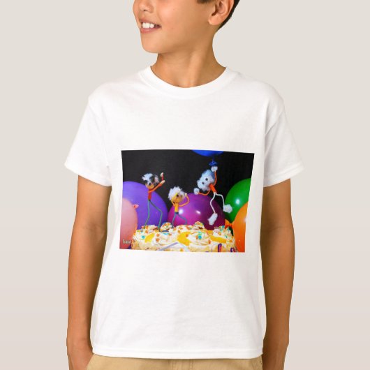 Feestelijke Fubby foto met ballonnen en taart. Tシャツ (正面)