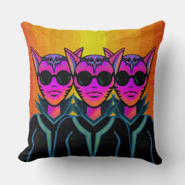 Feline Character in triplicate クッション