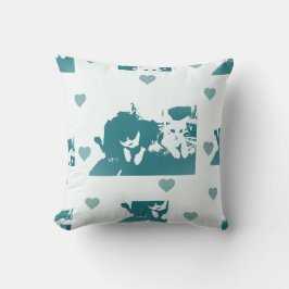 Feline Friends. Adorable Kitten Duo. クッション