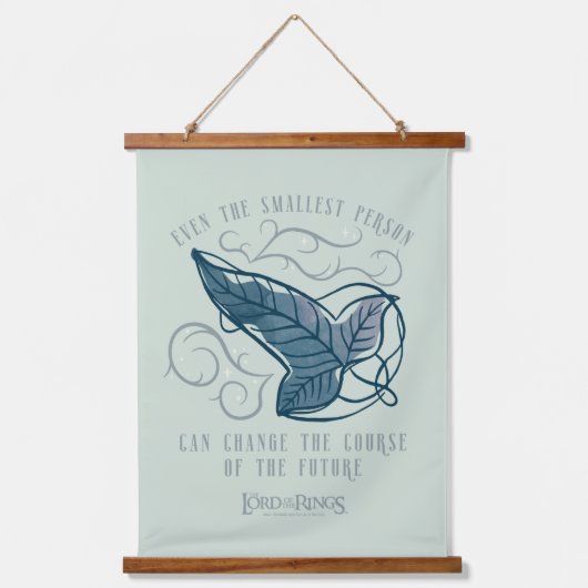 Fellowship Elven Brooch Quote Graphic 吊り下げ型タペストリー (正面)