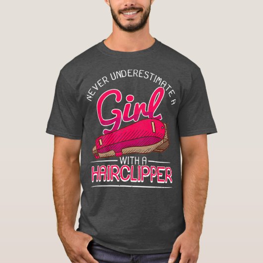 Female Barber Gift Girl With Hair Clipper Barber Tシャツ (正面)