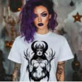 Female Horned Demon Tシャツ