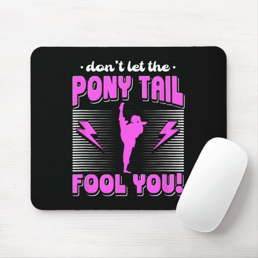 Female Karate Fighter Don't Let The Pony Tail Fool マウスパッド (マウス)