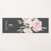 Feminine Floral Girly Pink Monogram Yoga Mat ヨガマット (正面(横))