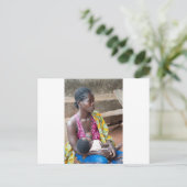 Femme africaine et son bébé.  ポストカード (スタンド正面)