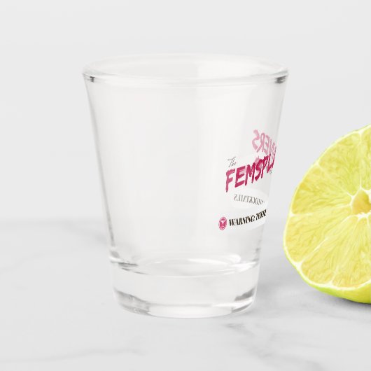 Femsplainersの小グラス ショットグラス (左)