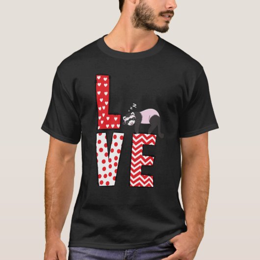 Ferrets Valentines Day Love Valentine Cute Hearts  Tシャツ (正面)