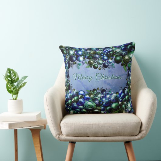 Festive Blue and Green Holiday Throw Pillow クッション (椅子)