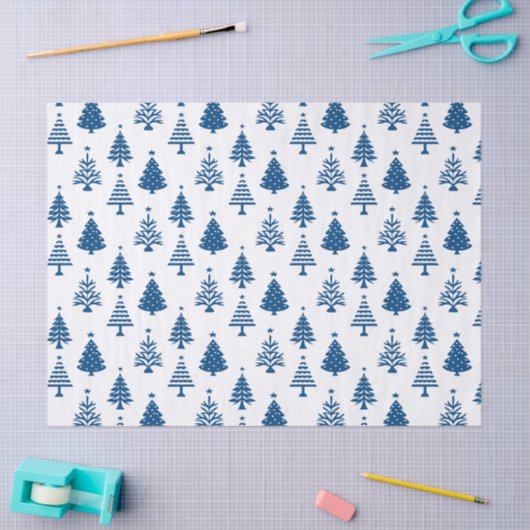 Festive Blue and White Christmas Tree Pattern 薄葉紙 (クラフト)