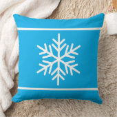 Festive Bright Azure Blue White Stripes Snowflakes クッション (ブランケット)