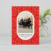 Festive Candy Cane Pattern Christmas family photo 箔シーズンカード (立ち正面)