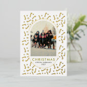 Festive Candy Cane Pattern Christmas family photo 箔シーズンカード (立ち正面)