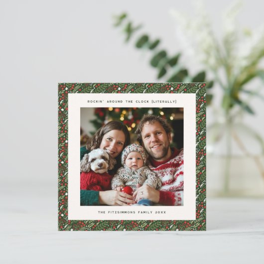 Festive Christmas Holly Leaf Folded Holiday Card カード (スタンド正面)