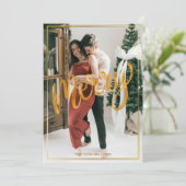 Festive Couple Christmas  - Modern Framed Merry シーズンカード (スタンド正面)