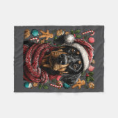 Festive Doberman With Santa Hat Snowy Winter Chris フリースブランケット (正面(横))