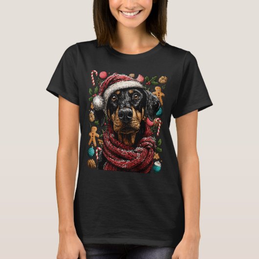 Festive Doberman With Santa Hat Snowy Winter Chris Tシャツ (正面)