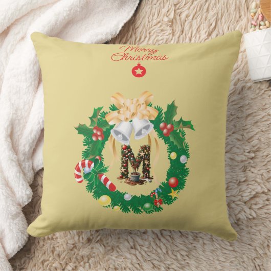 Festive Faves Cozy Throw Pillow クッション (ブランケット)