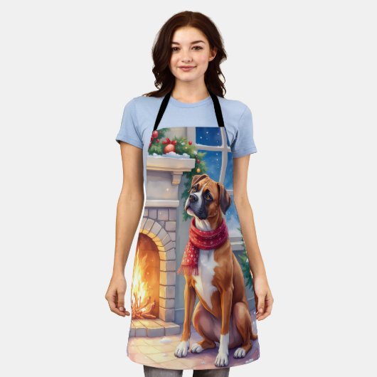 Festive Fireplace Boxer Christmas Art エプロン (着用した状態)