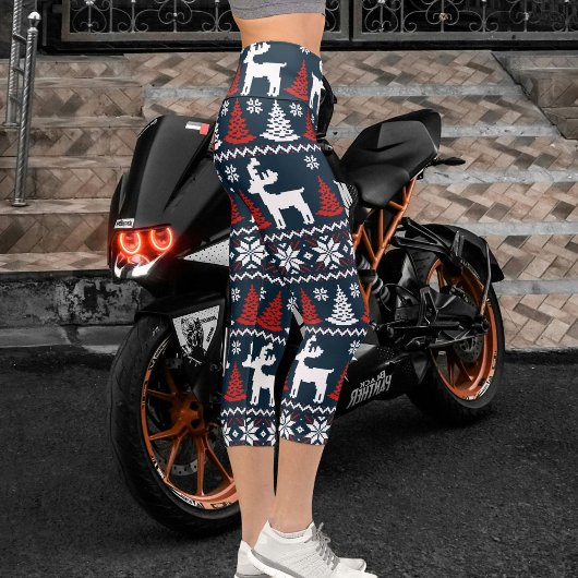 Festive Fun Christmas Tree Winter Reindeer Pattern カプリレギンス