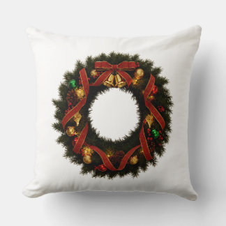 "Festive Holiday Wreath Throw Pillow – Cozy Season クッション