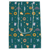 Festive New York City Pattern Christmas Green ミディアムペーパーバッグ (裏面)