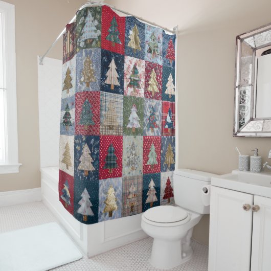 Festive Patchwork Christmas Tree Pattern (4) シャワーカーテン (インサイチュ)