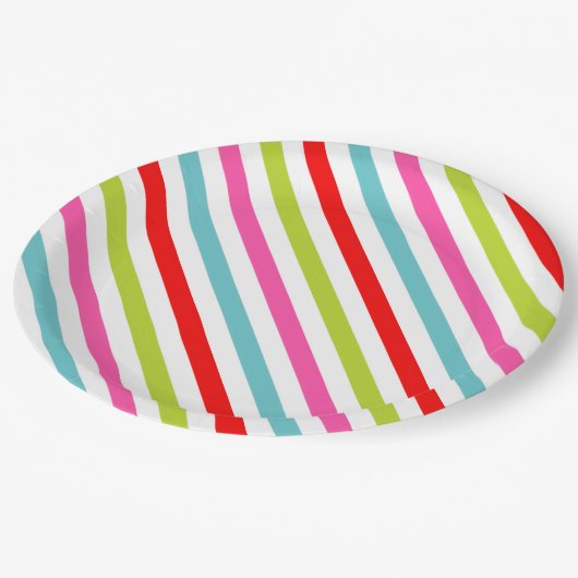 Festive Pattern – Retro Holiday Stripes ペーパープレート (アングル)