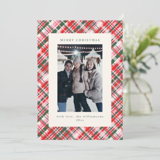 Festive Pink Green Plaid Christmas Photo Letter シーズンカード (スタンド正面)